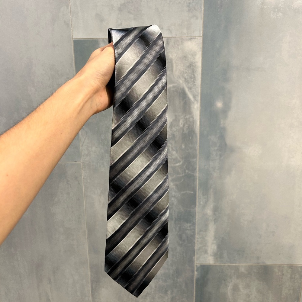 GUCCI Striped Silk Tie